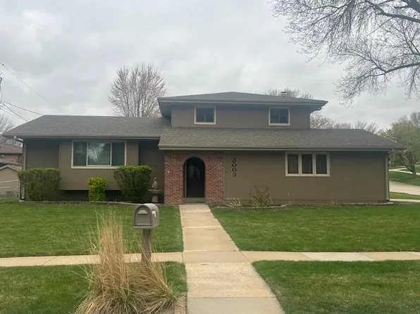 2003 Bel Air Rd, Norfolk, NE 68701
