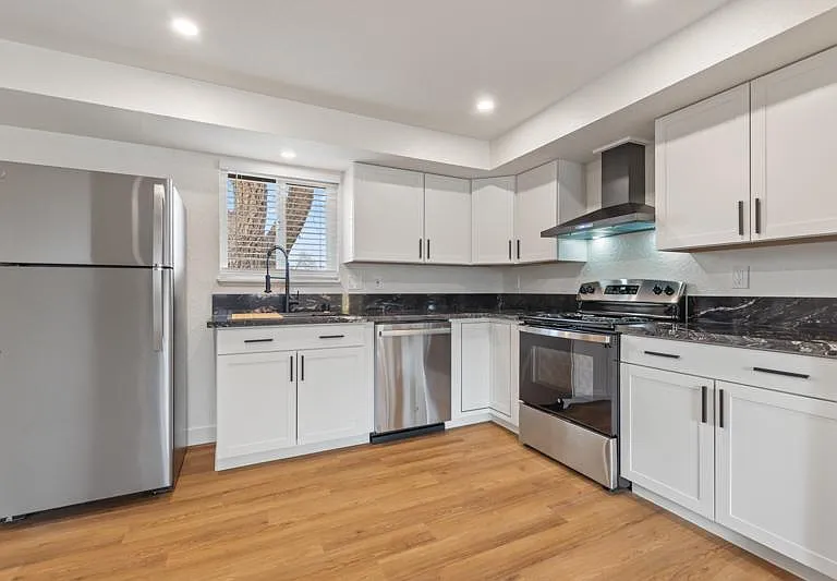 655 Walker Ave — Photo 5