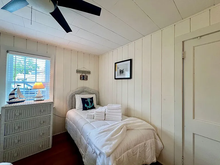 38 Seabreeze Rd — Photo 12