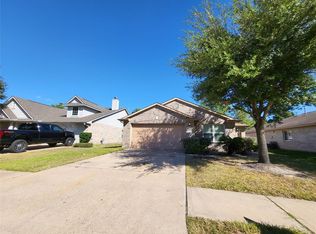 9518 Glendown Ln, Houston, TX 77070
