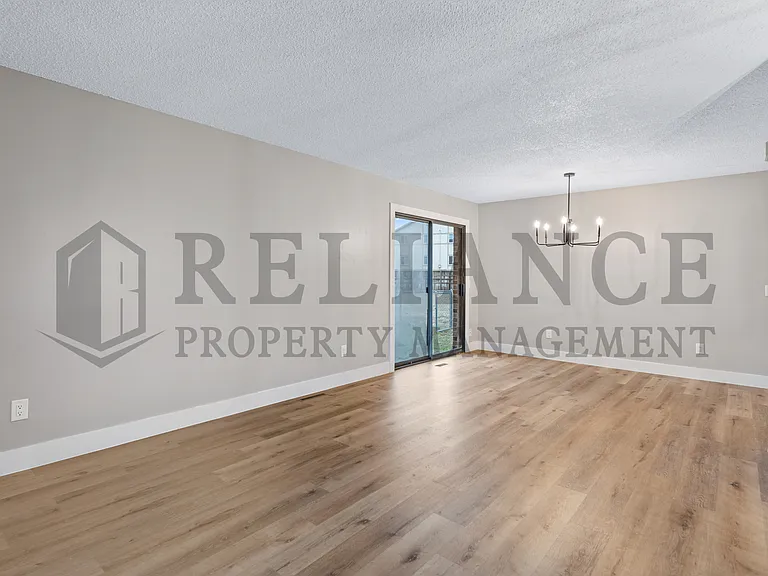 6908 W Oneil St — Photo 7