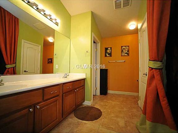 3rd image of 8869 Red Fox Dr