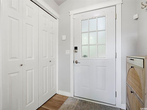 2nd image of 1014 9th STREET E