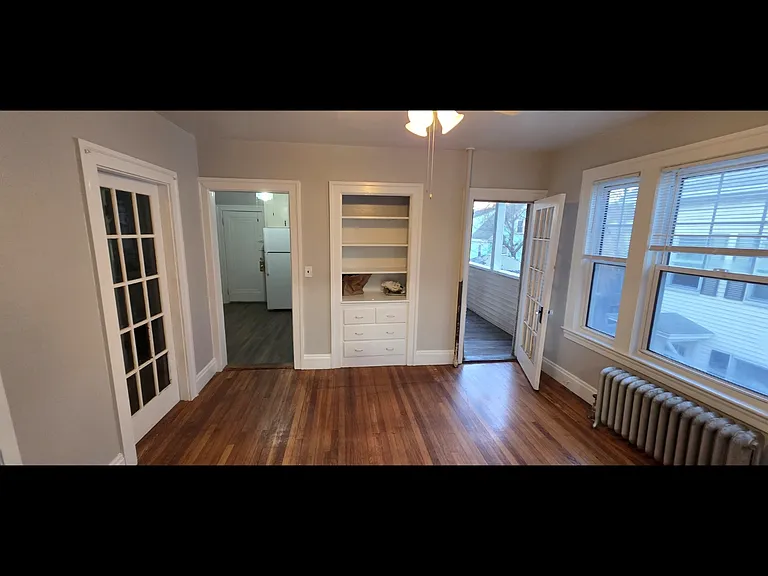 33 Harbor St #2R — Photo 6
