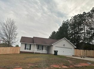 1705 Flint Dr, Fayetteville, NC 28304