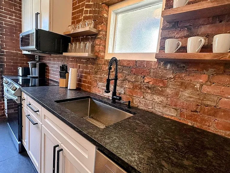 254 N Allegheny St — Photo 3
