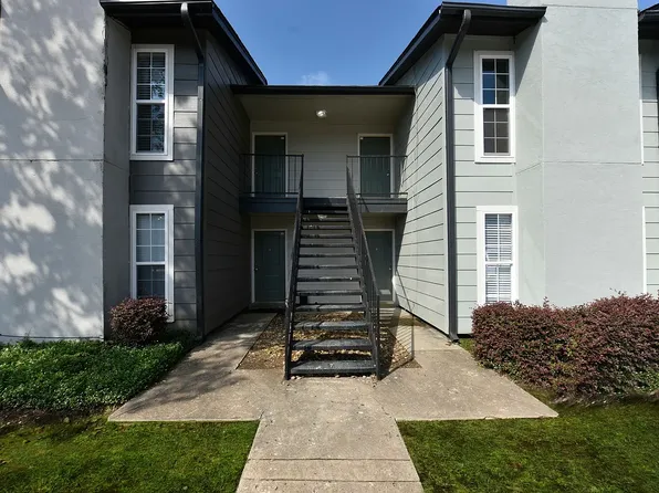 Icon Lakewood