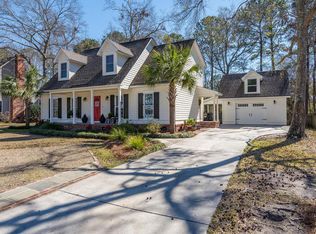 898 Law Ln, Mount Pleasant, SC 29464
