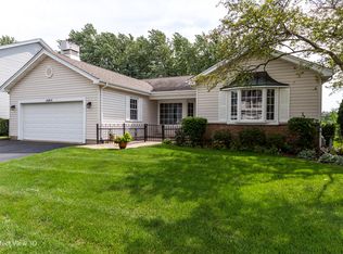 1005 Pear Tree Ln, Wheeling, IL 60090