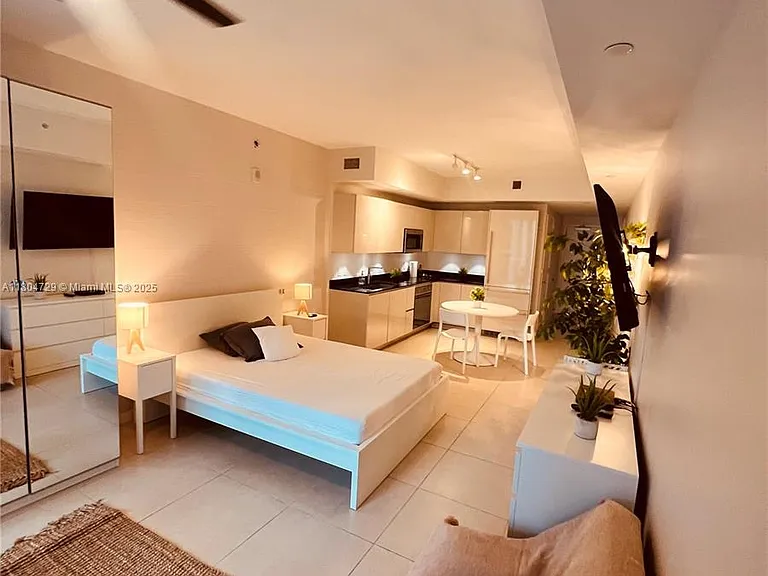 1010 Brickell Ave #2710 — Photo 14