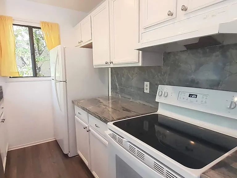 515 Ramona Ct #13 — Photo 7