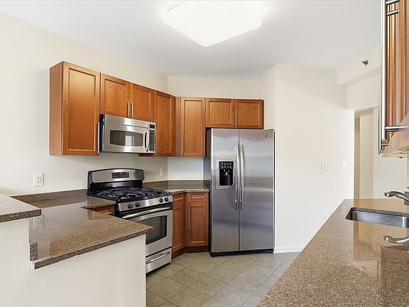 4th image of 15 Freedom Way Unit 303