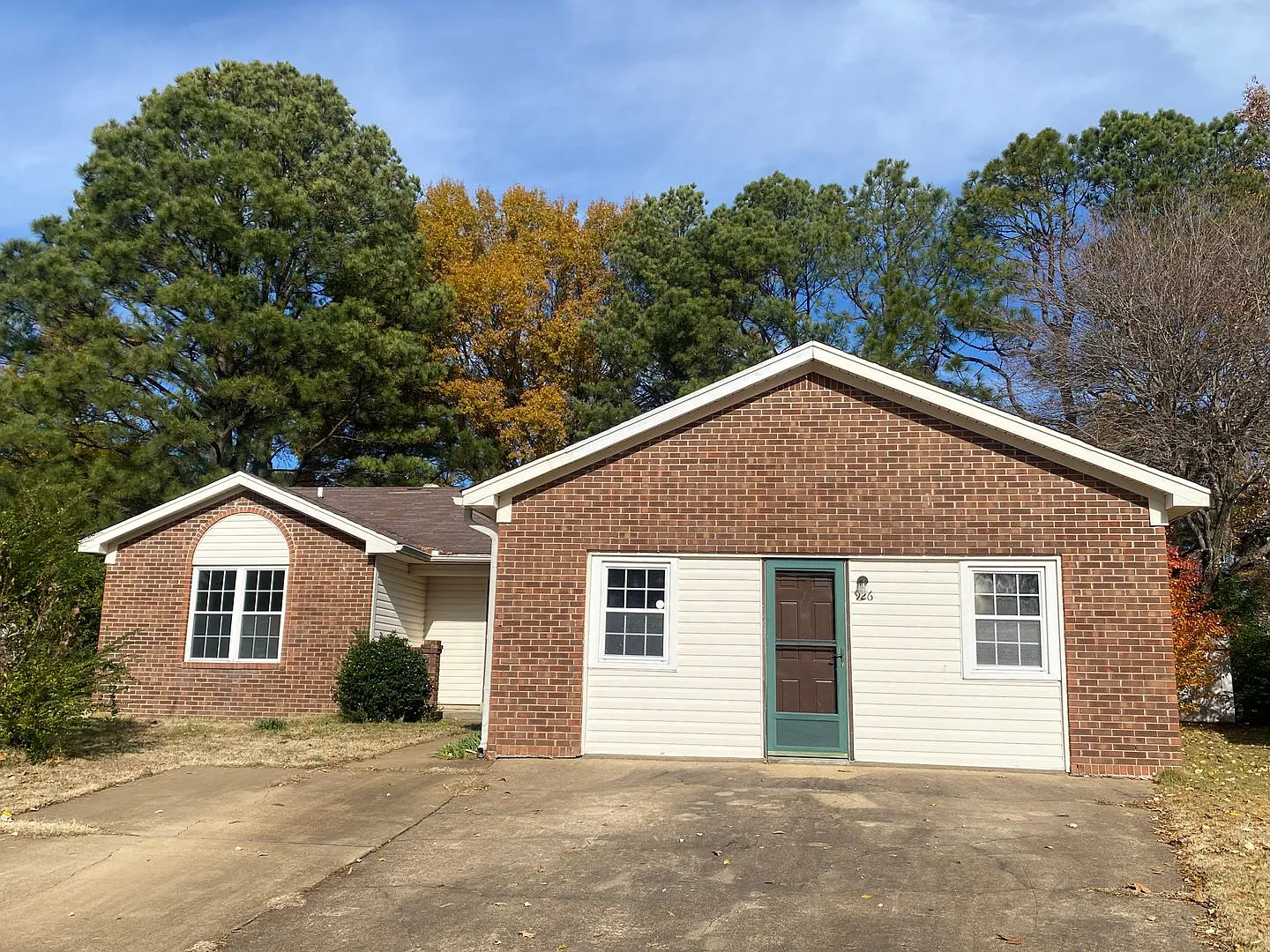 926 Oaklawn Place Southaven, MS — Photo 1