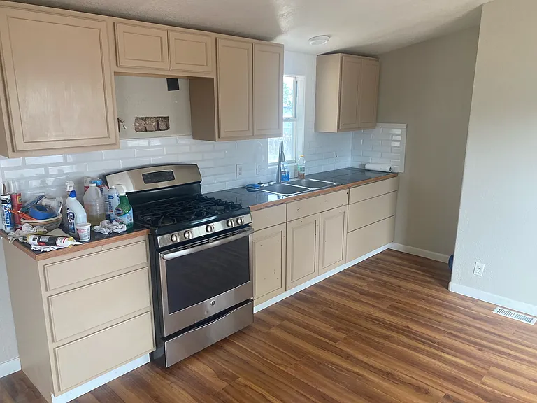 3205 E Ripple Rd — Photo 5
