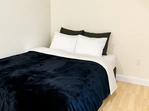 7-10 Strathmore Rd, Brookline, MA