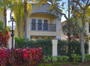 1026 Royal Pass Rd, Tampa, FL 33602