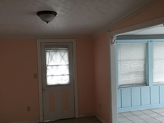 5th image of 2104 S Old Mill Dr