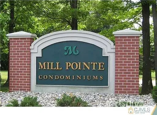 204 College Dr