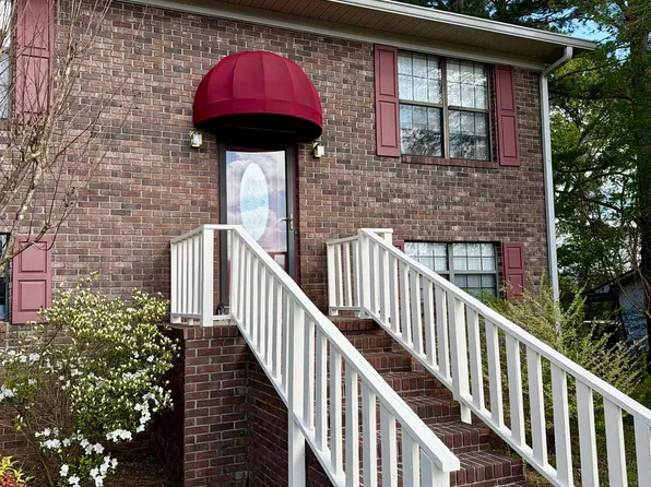 1067 Ridge Dr, Killen, AL 35645