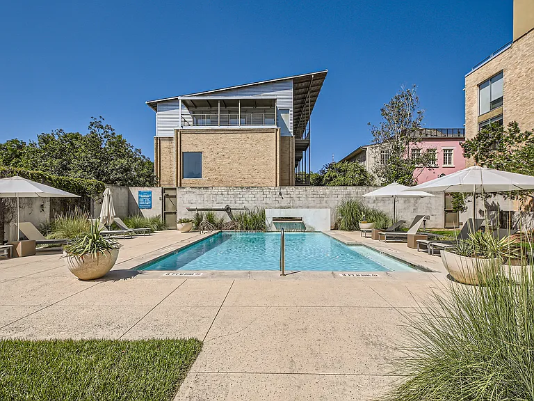 1115 S Alamo St #2302 — Photo 2