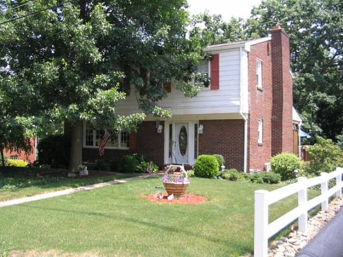 2 story brick colonial