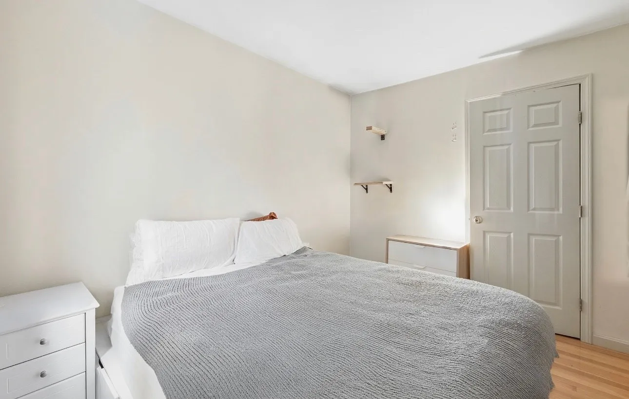 2 bed, 756 sqft, $2,900 — Photo 3
