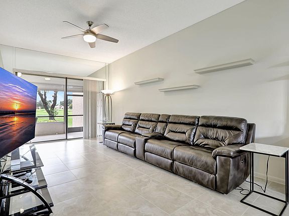 5th image of 7460 La Paz Boulevard #108