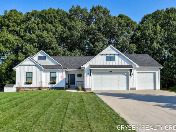 4729 Salem Dr, Hudsonville, MI 49426