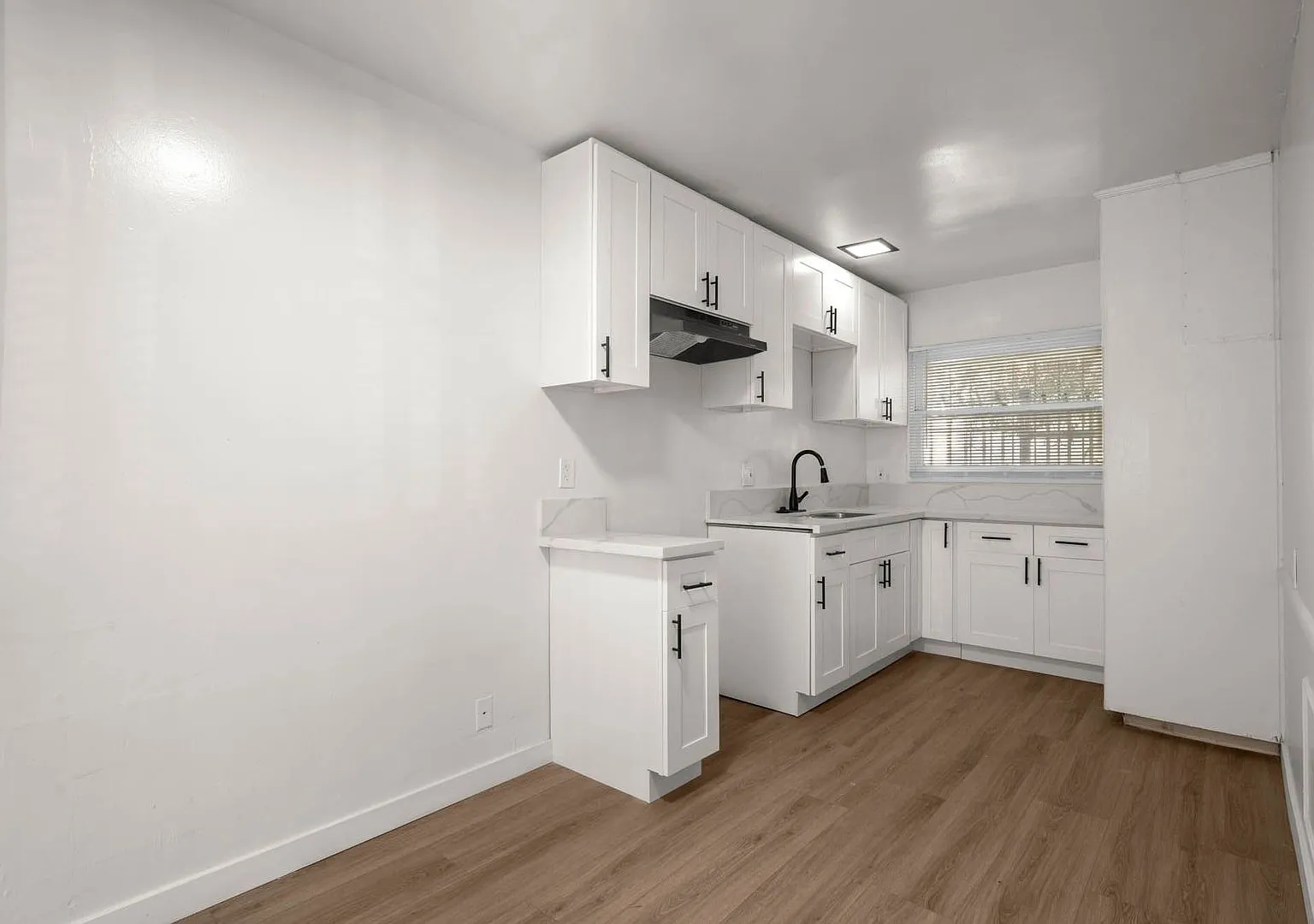 4142 W. Palmwood Dr — Photo 2