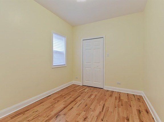 4th image of 7521 S King Dr