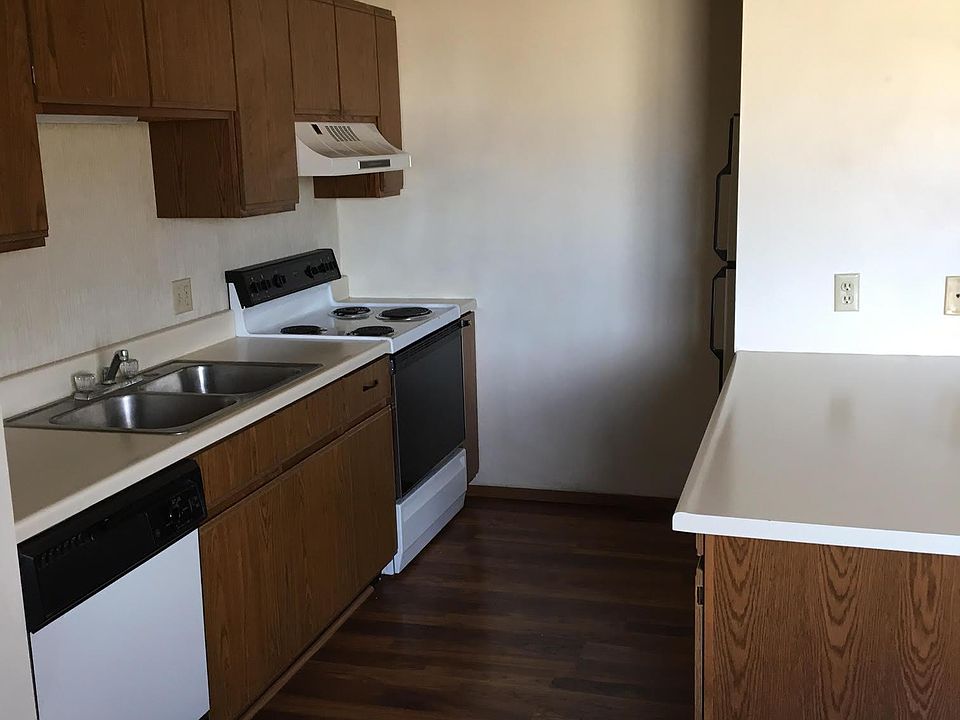 2nd image of 1103 Hennessey St APT B6