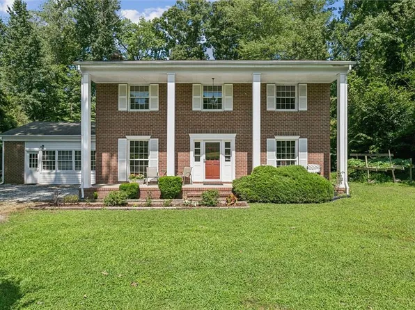 110 Plantation Dr, Williamsburg, VA 23185