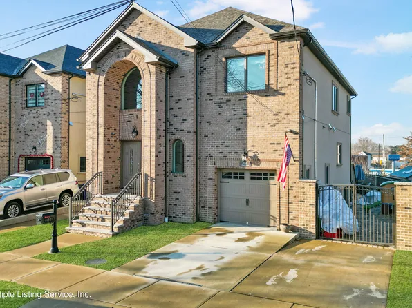 24 Madera St, Staten Island, NY 10309