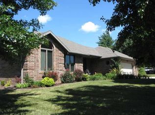 211 N 38th St, Nixa, MO 65714