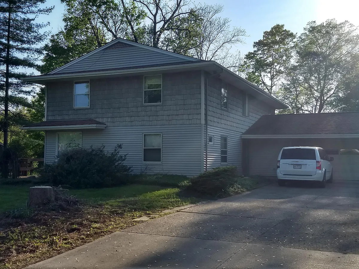 Front of House - with 2 car garage - 926 Cedar Dr
