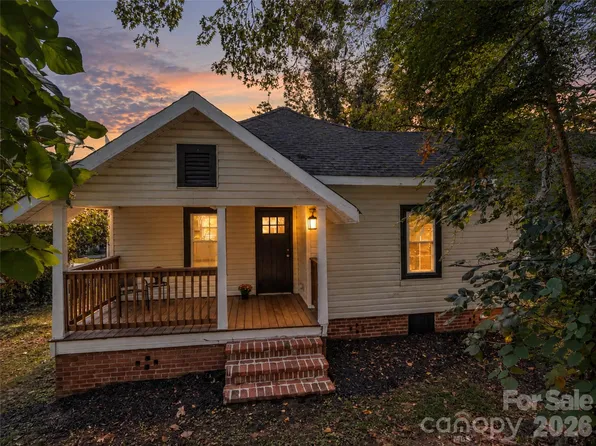 795 W Tate St, Marion, NC 28752