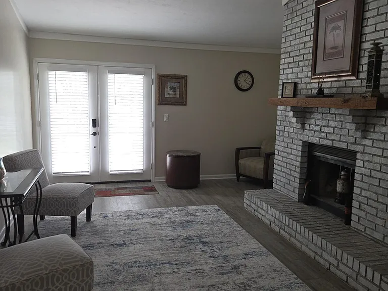S Narrow Oak Ln — Photo 7