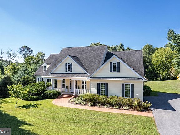 4th image of 3623 Emory Rd N