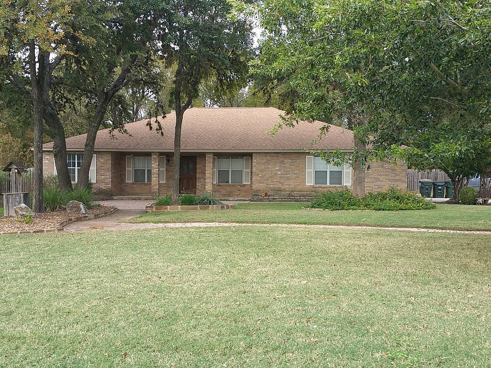 1st image of 716 Mountain View Dr