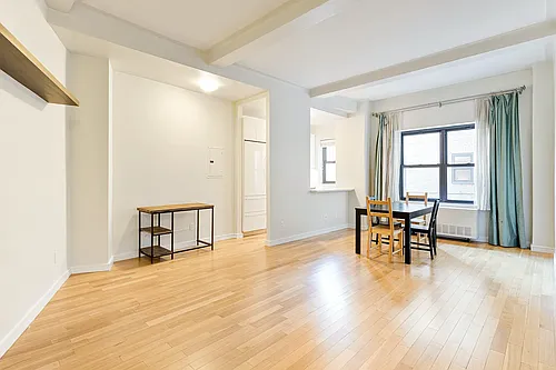 230 Riverside Dr #1B Photo 1