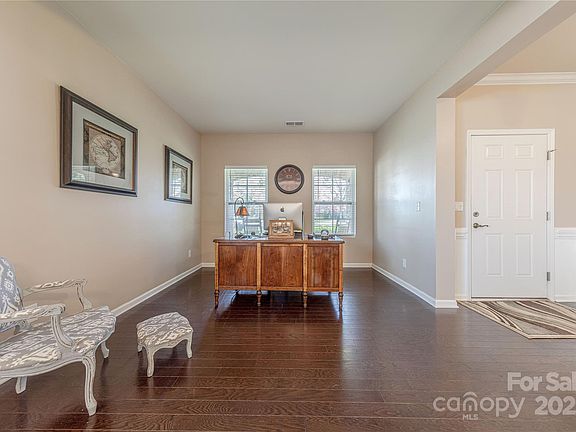 5th image of 3613 Martele Dr