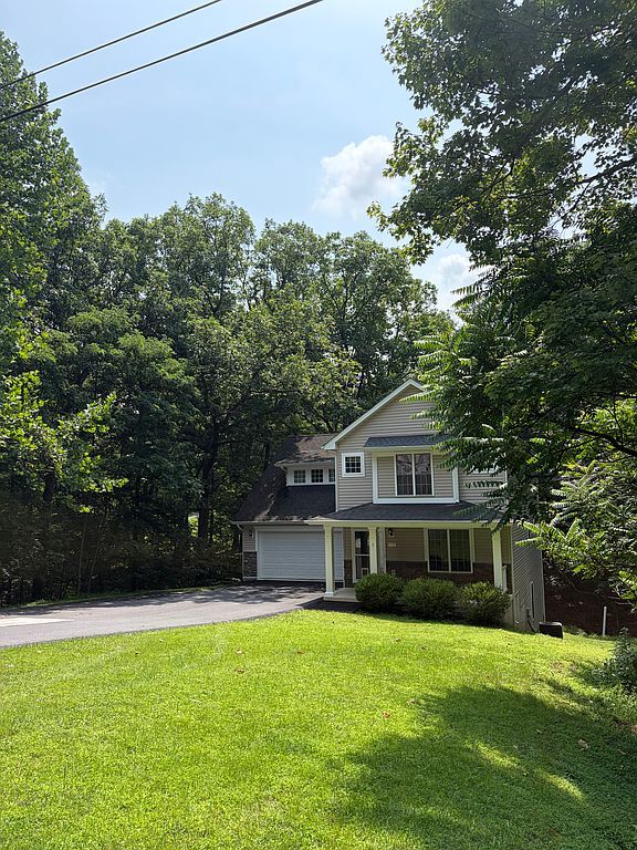 232 Greenbriar Cir - Property Image