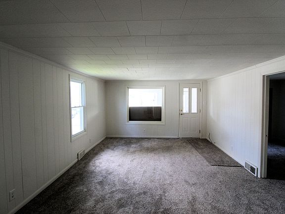 3rd image of 211 N Fulton Ave