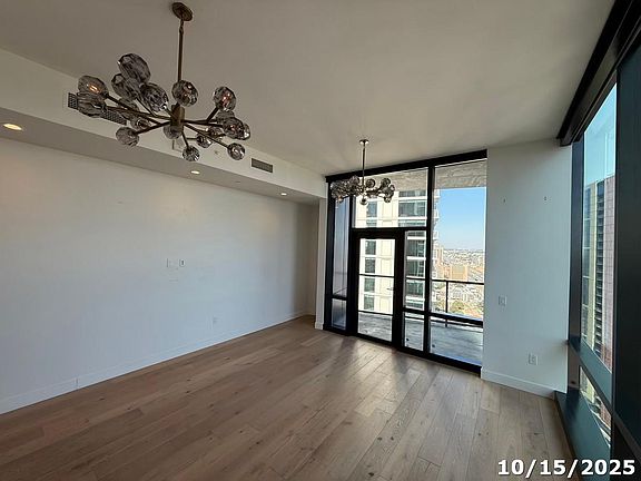 5th image of 70 Rainey St #2907