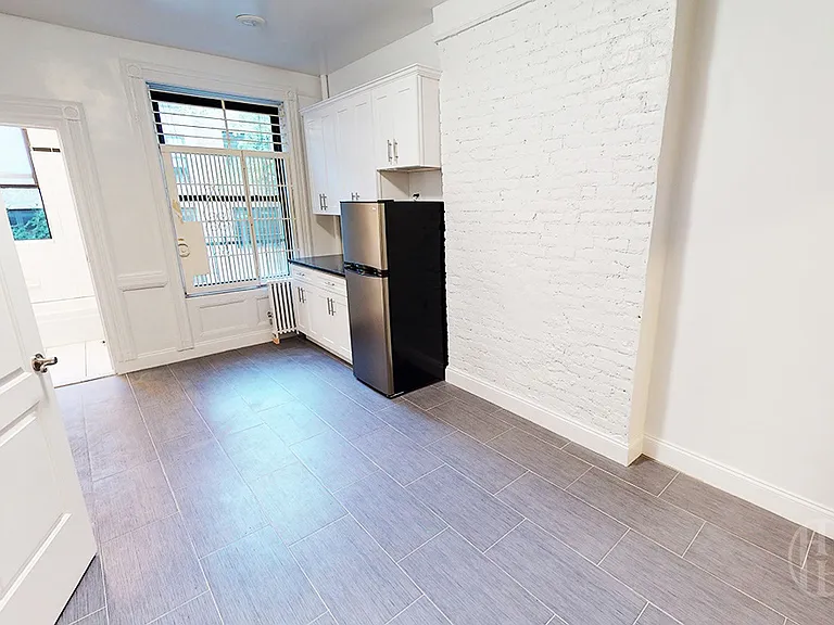 533 E 87th St #3E — Photo 18