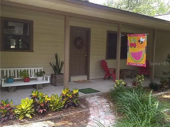 2nd image of 521 Gerard Ave