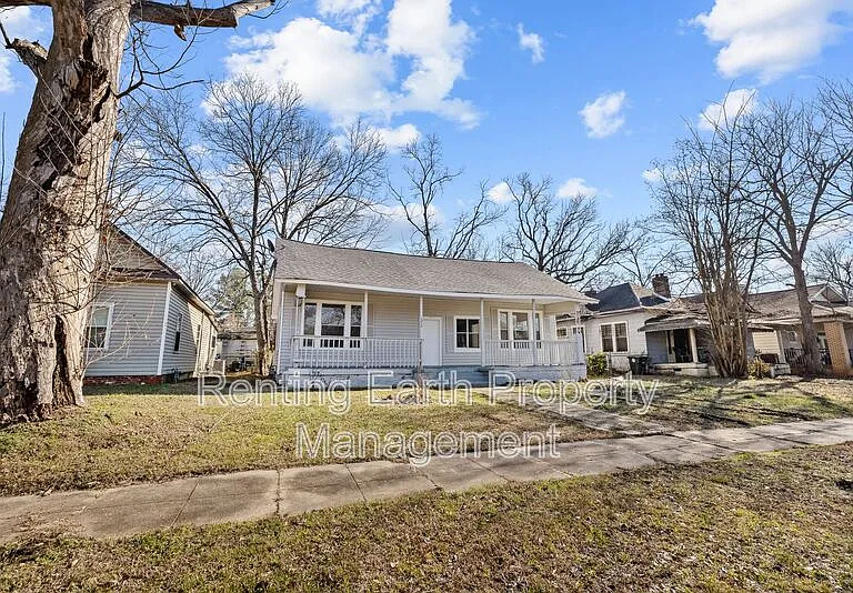 1217 Fulton Ave — Photo 4