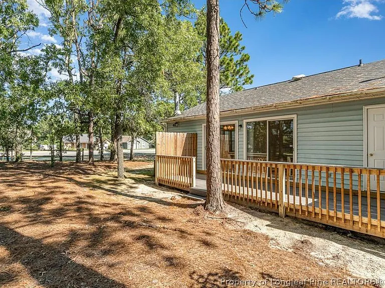 596 Countrytown Dr — Photo 17