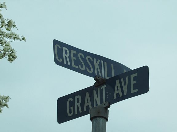5th image of 112 Cresskill Ave