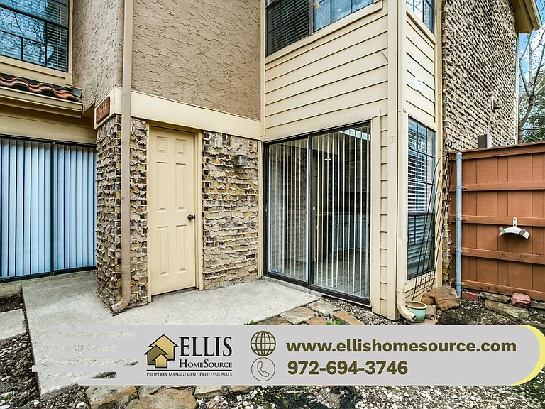 2621 Piedras Dr — Photo 12